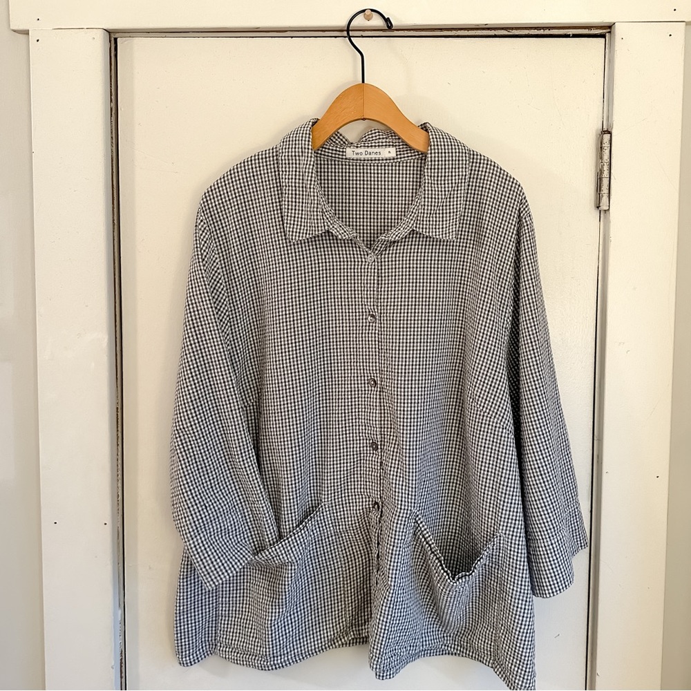 Two Danes Lightweight Checkered Collared Button Up With Cropped Sleeve